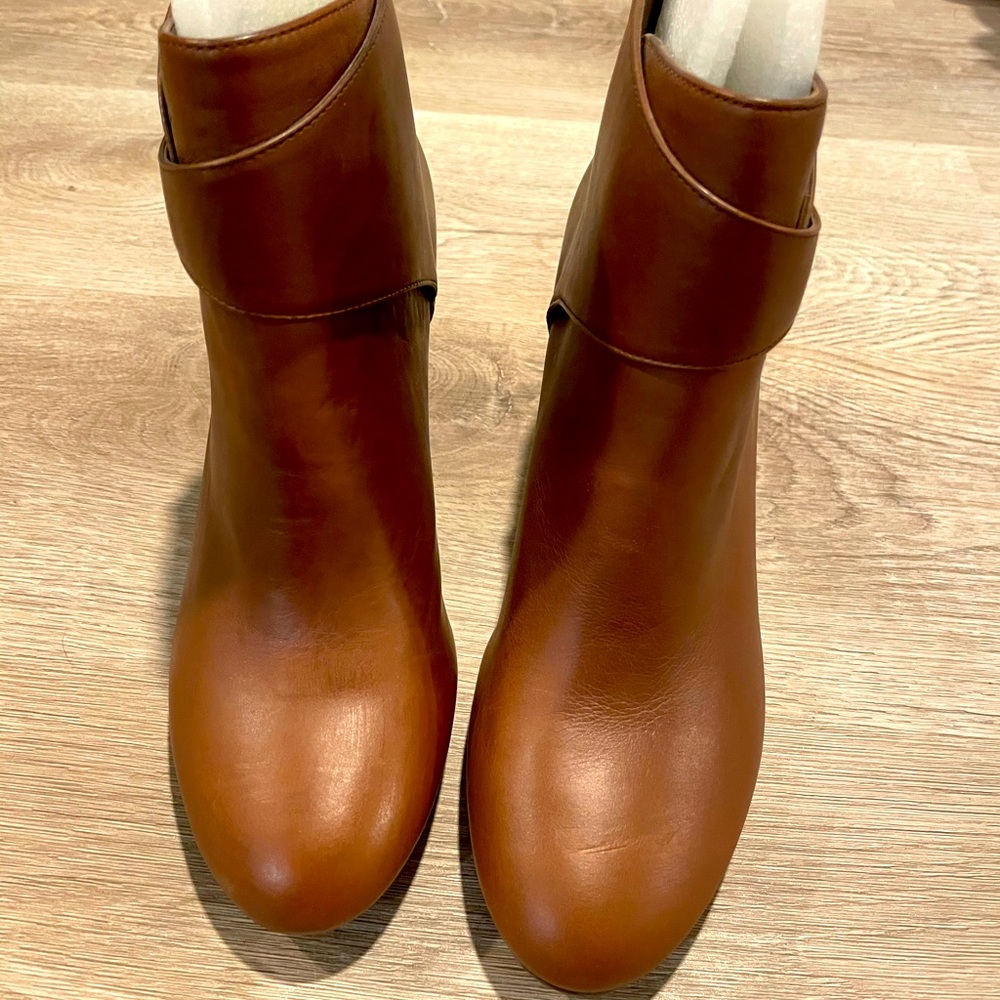 Banana Republic leather Midi boots